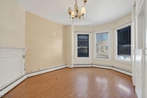 1110 Hampton Place Elizabeth NJ 07201