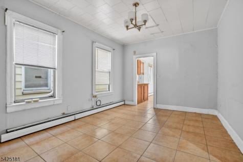 1110 Hampton Place Elizabeth NJ 07201