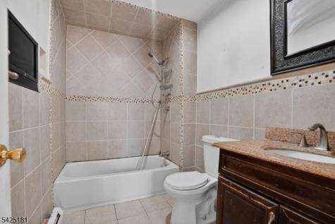 1110 Hampton Place Elizabeth NJ 07201