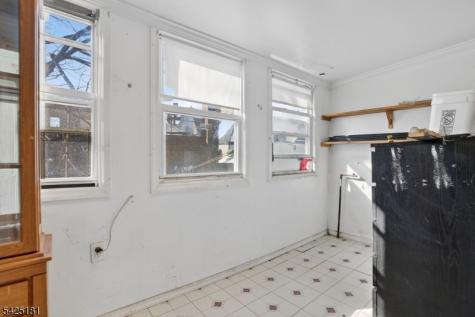 1110 Hampton Place Elizabeth NJ 07201