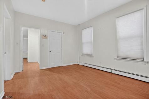 1110 Hampton Place Elizabeth NJ 07201
