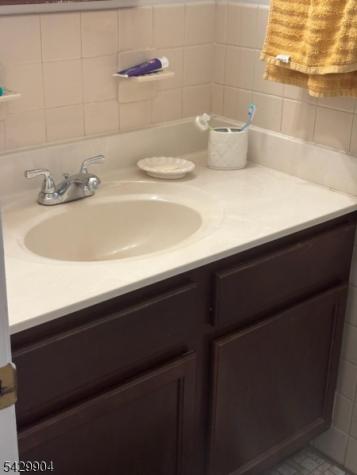 110 Coolidge Street Linden NJ 07036