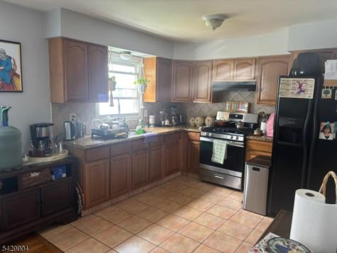 110 Coolidge Street Linden NJ 07036