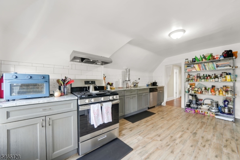 42 N Willow Street Montclair NJ 07042