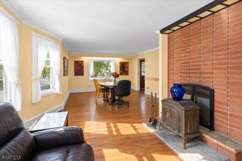 68 Claremont Avenue Verona NJ 07044
