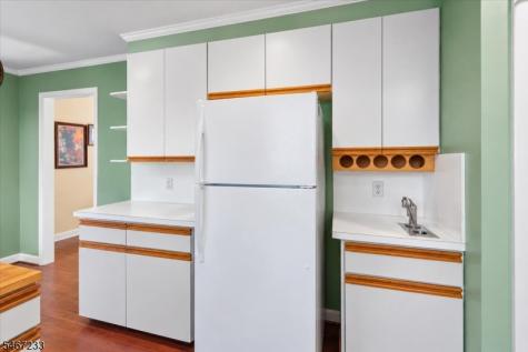 68 Claremont Avenue Verona NJ 07044
