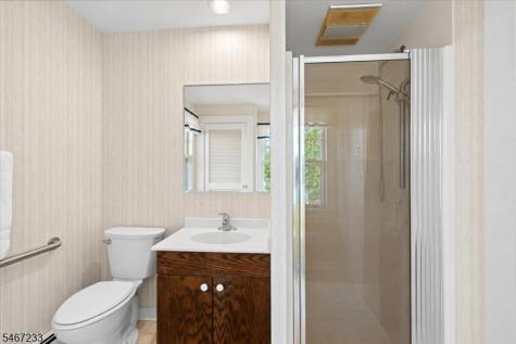68 Claremont Avenue Verona NJ 07044