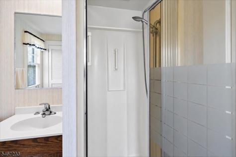 68 Claremont Avenue Verona NJ 07044