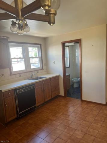 195 Walnut Street Newark NJ 07105