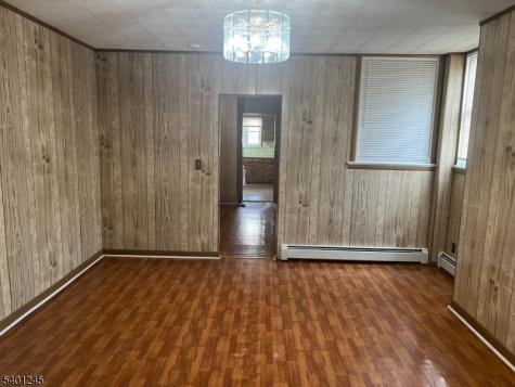 195 Walnut Street Newark NJ 07105