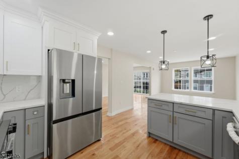 271 Schley Street Newark NJ 07112