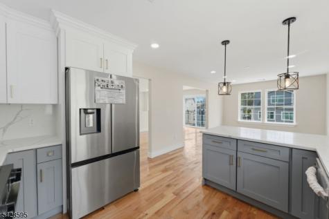 271 Schley Street Newark NJ 07112