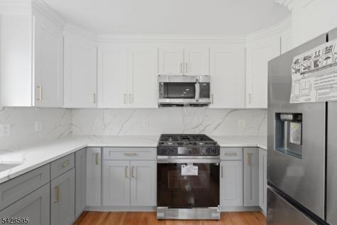 271 Schley Street Newark NJ 07112