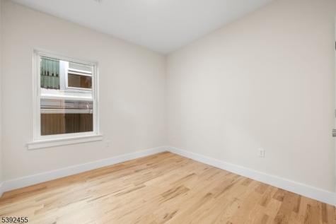54 56 2nd Street Elizabeth NJ 07206
