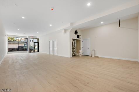 54 56 2nd Street Elizabeth NJ 07206