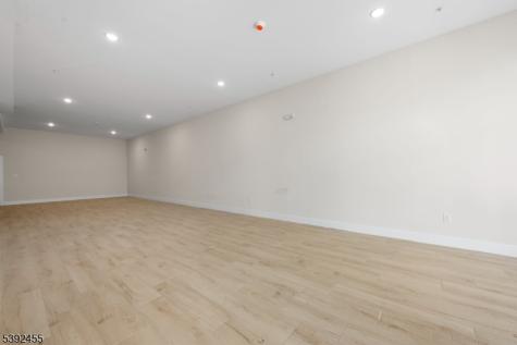 54 56 2nd Street Elizabeth NJ 07206