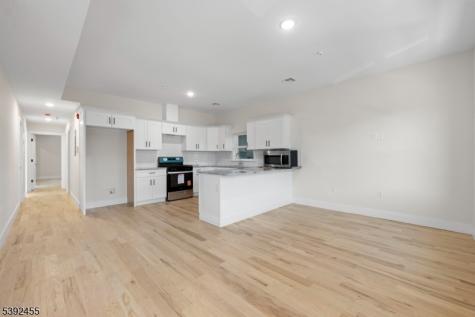 54 56 2nd Street Elizabeth NJ 07206