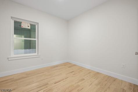 54 56 2nd Street Elizabeth NJ 07206