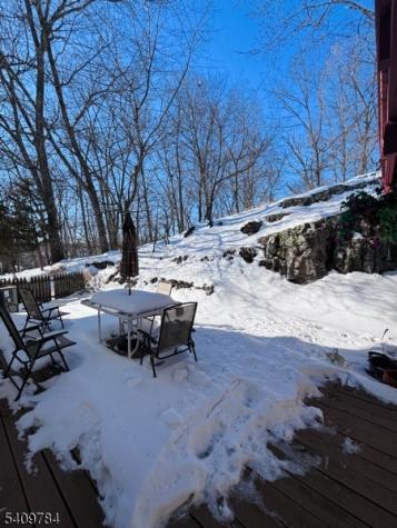 81 Lakeshore Drive Prospect Park NJ 07508