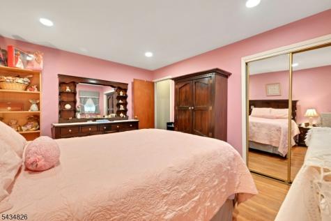 347 Chestnut Avenue South Hackensack NJ 07606