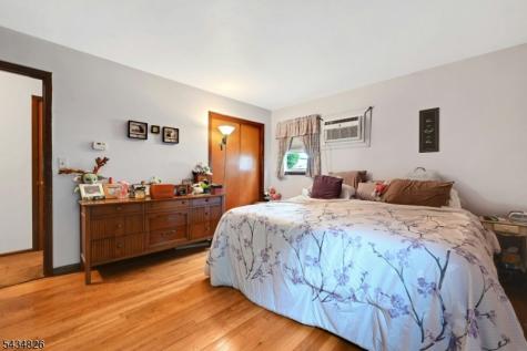 347 Chestnut Avenue South Hackensack NJ 07606