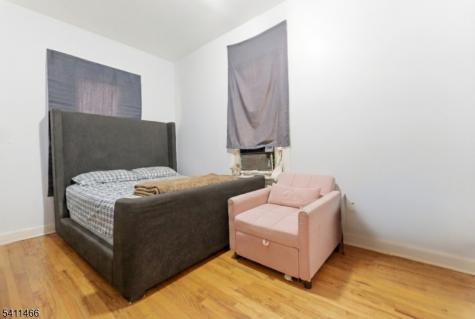 34 Leo Place Newark NJ 07108