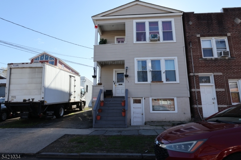 617 N 8th Street Newark NJ 07107