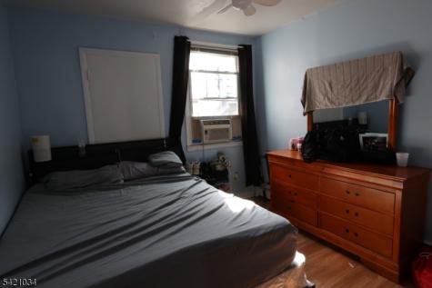 617 N 8th Street Newark NJ 07107