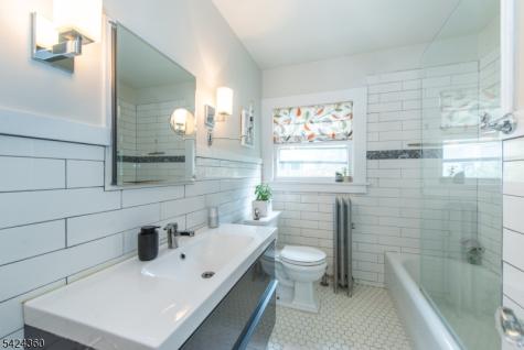 34 Oakwood Avenue Montclair NJ 07043