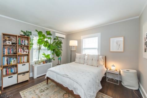 34 Oakwood Avenue Montclair NJ 07043