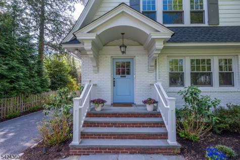 34 Oakwood Avenue Montclair NJ 07043