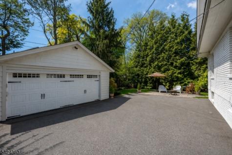34 Oakwood Avenue Montclair NJ 07043