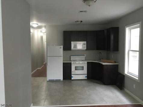 84 N Park Street East Orange NJ 07017