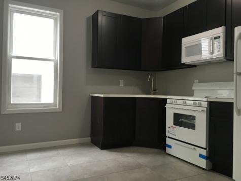 84 N Park Street East Orange NJ 07017