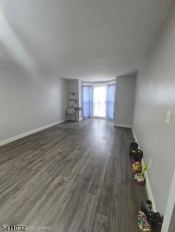 111 Ridgewood Avenue Newark NJ 07108