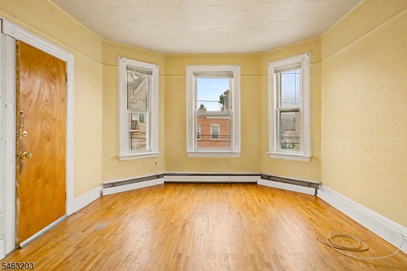 305 Pacific Street Paterson NJ 07503