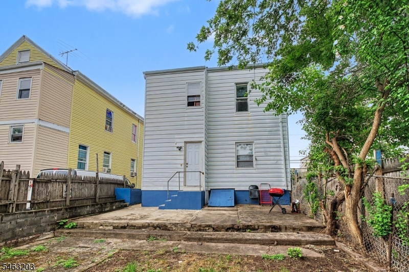 305 Pacific Street Paterson NJ 07503