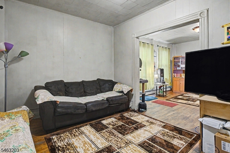 305 Pacific Street Paterson NJ 07503