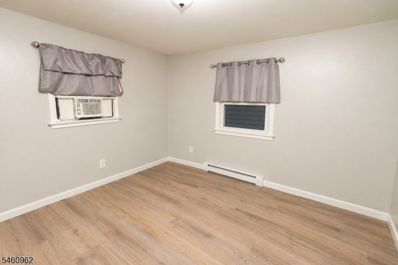 31 Bayside Terrace Jersey City NJ 07305