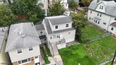 31 Bayside Terrace Jersey City NJ 07305