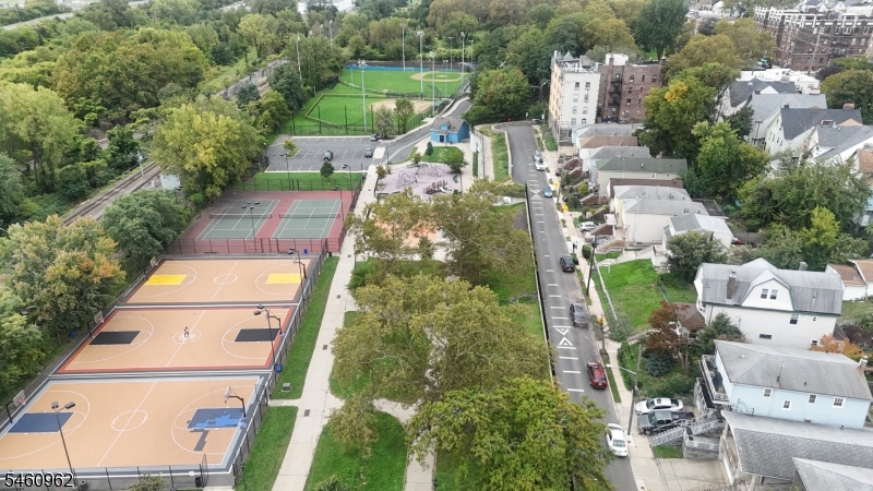 31 Bayside Terrace Jersey City NJ 07305