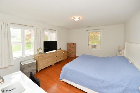 50 Dean Street Glen Rock NJ 07452