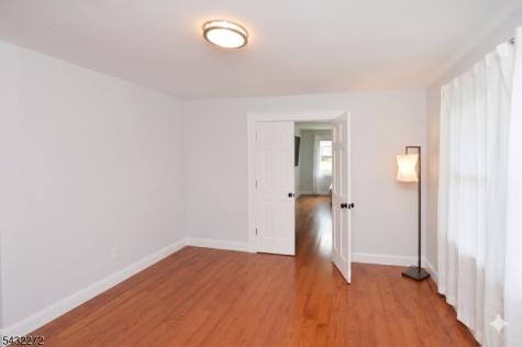 50 Dean Street Glen Rock NJ 07452