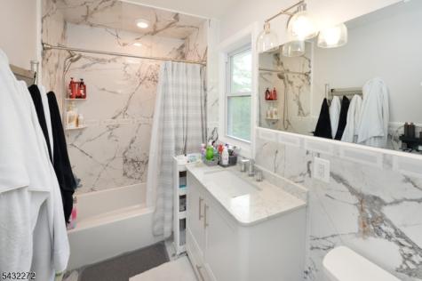 50 Dean Street Glen Rock NJ 07452