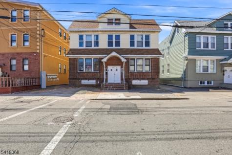 124 Paine Avenue Irvington NJ 07111