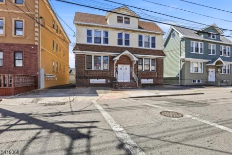 124 Paine Avenue Irvington NJ 07111