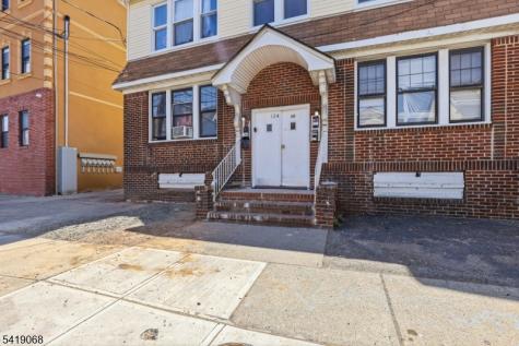 124 Paine Avenue Irvington NJ 07111