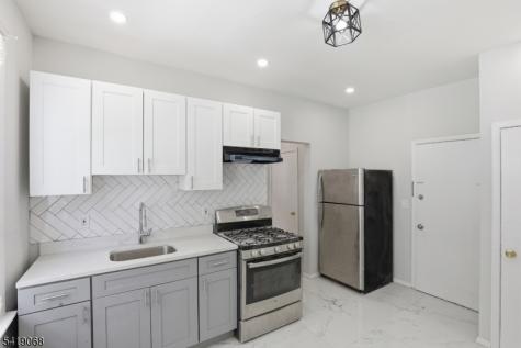 124 Paine Avenue Irvington NJ 07111