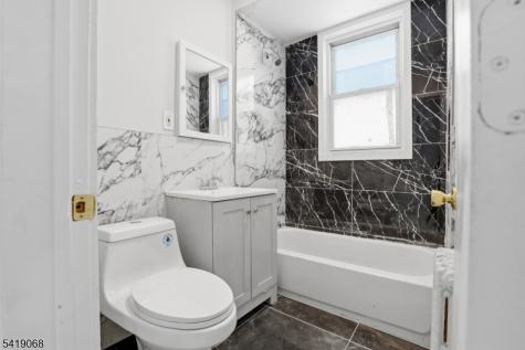 124 Paine Avenue Irvington NJ 07111