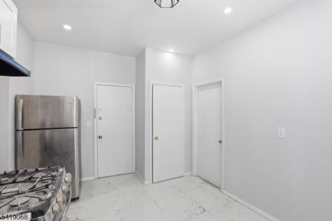 124 Paine Avenue Irvington NJ 07111